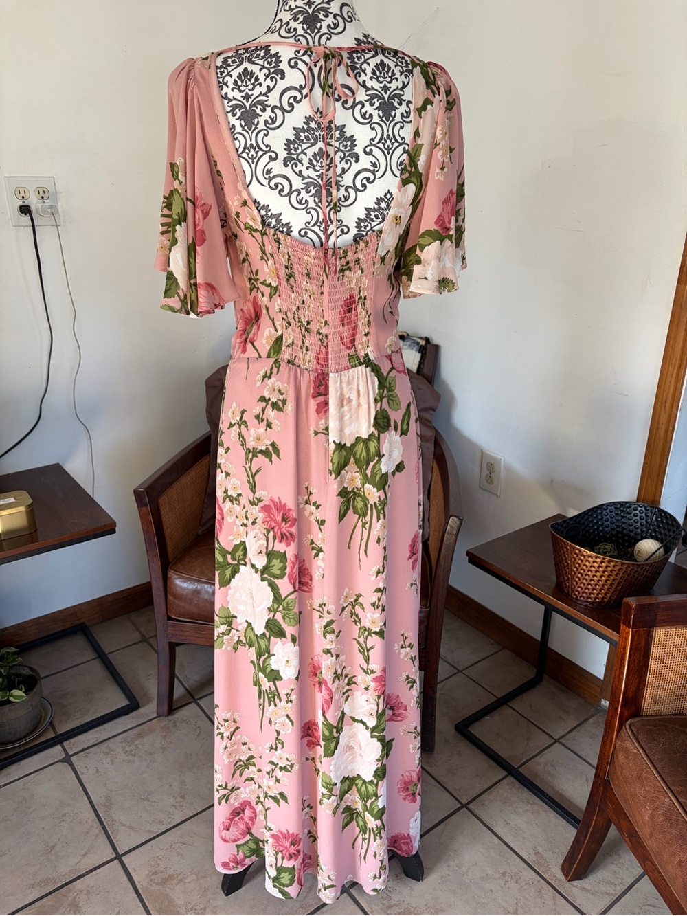 Reformation Pink Floral V‑Neck Maxi Dress - Picture 6 of 8